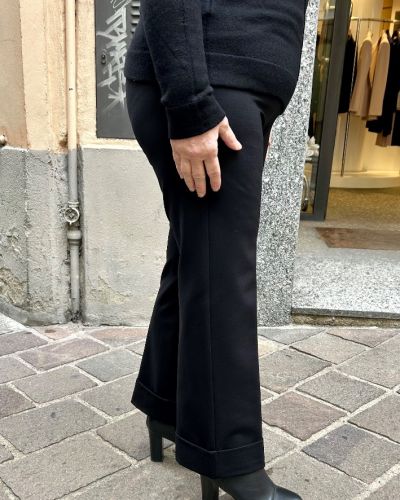 Pantalone punto maglia risvolto nero